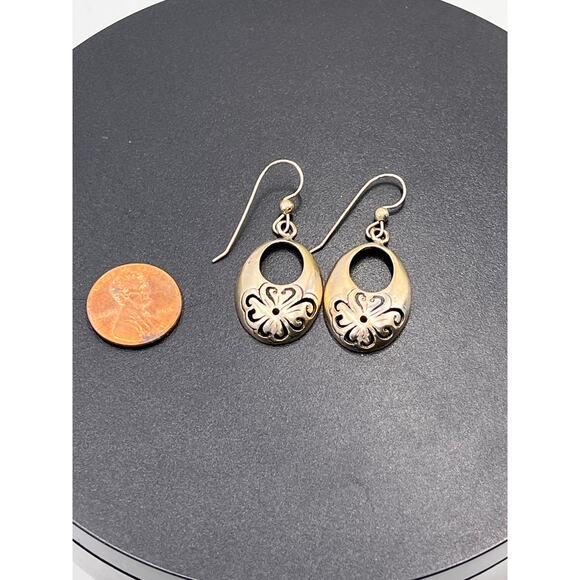 STERLING Vintage Sterling Oval Shape Cut Out Floral Work Dangle Earrings - Picture 5 of 8